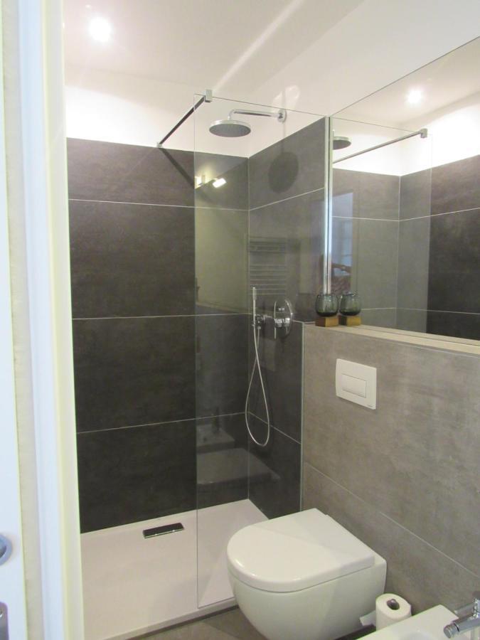 Make A Wish - Near The Center With Private Parking Como Exterior foto